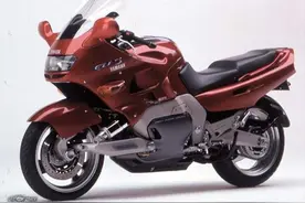 经典名车：雅马哈GTS1000 RADD图片