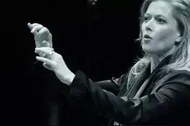 她是歌剧界最美的蛇精病图片