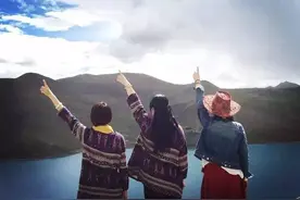 闺蜜是女人的另一面镜子图片