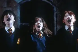 《哈利波特》里那些稀奇古怪的咒语名背后的秘密图片