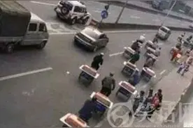 每日轻松一刻：这豪华车队，有米有很高大上？图片