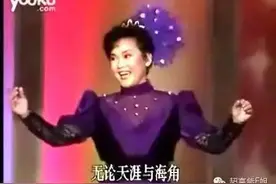 她是“黄色歌女”，是春晚最牛钉子户，现已加入周笔畅豪华朋友圈图片