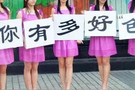 曹丕带头朋友圈晒老婆，夏侯惇要下级跟着学，这人说不，然后呢图片
