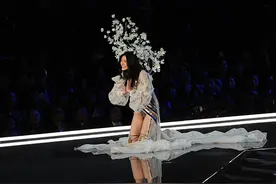 维密一摔要怪“恨天高”？伤足踝还可致拇外翻，崴脚不可热敷图片