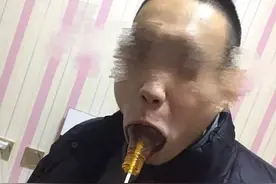仿真灯泡棒棒糖火了！网友：放得进去拔不出来，放嘴里得含一天…图片