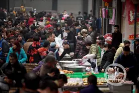 农村赶集 热闹街景图片