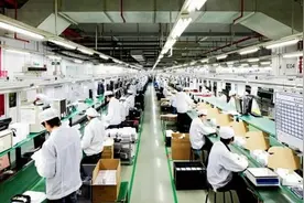 富士康：拥抱人工智能 流水线将没工人图片