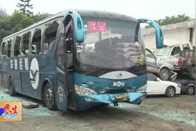 报废黄标车拆解 七成可循环利用图片