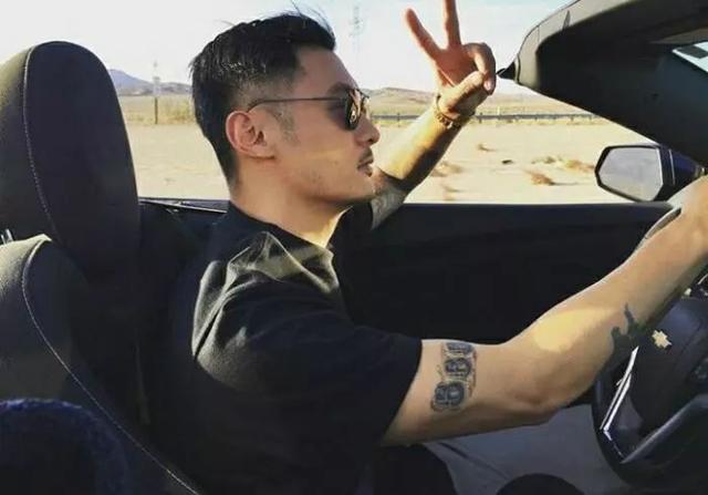 哪些明星有纹身图片,明星身上的文身,真的有点666 - 冷求网