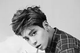 SHINee金钟铉去世鹿晗缅怀：最好的主唱一路走好图片