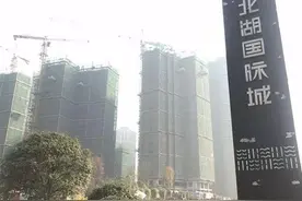 成都首个摇号楼盘全攻略：北三环精装均价11000元/㎡，半天登记近千人图片