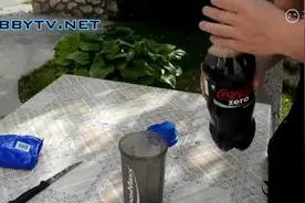 太神奇了！可乐中加入盐后...图片