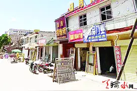 吵！秦安县城五六家铝合金门店齐作业图片