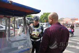 浦东交警开展残疾三轮车非法改装集中整治图片