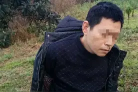 大面街头 男子抡榔头狂砸中学生图片