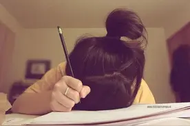 11岁女孩写作业时遭邻居割颈 头跟身子仅仅连着点皮图片