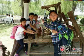 裕华区方北小学组织学生学工、学农活动图片