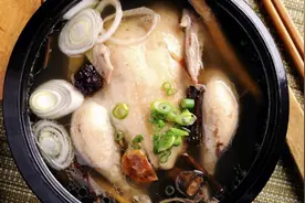 板栗鸡汤的营养价值图片