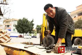 新生代农民工“进城实践”改变文化生活图片