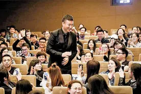 孙红雷还是放不下“小绵羊”图片