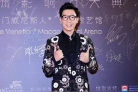 品冠爱子初试啼音 父子共谱暖心萌曲图片