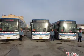 麦积区57路公交车正式“奔跑”图片