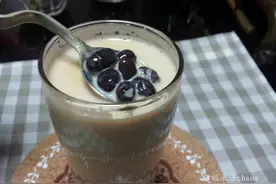 蜜豆奶茶图片