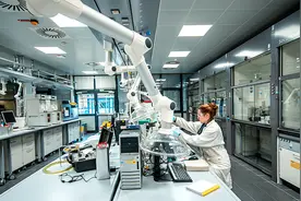 法拉利车队所使用的燃油究竟是如何研发生产出来的图片