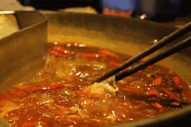 吃一口方便火锅 竟招来了消防员……图片