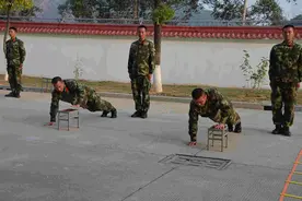 动图丨体能训练太枯燥？兵哥哥带你练起来！图片