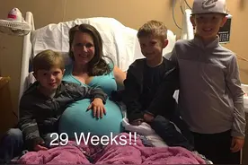 美国母亲顺利生下六胞胎 家中还有对双胞胎儿子(组图)图片