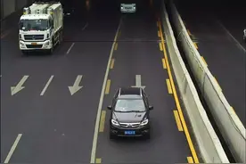 你在BRT车道上做的事，都已被拍下！交管部门都忍不住发通告了……图片