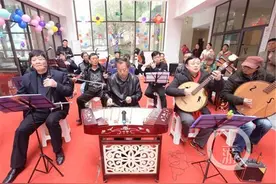 大手笔！900多平方米别墅里开养老中心图片