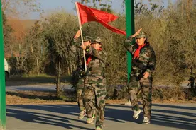 管城区少工委举行少先队辅导员标志礼仪基本规范培训图片