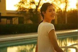 《芳华》，把所有美好的东西毁灭给人看图片