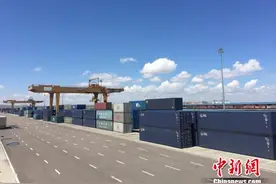 大连港中欧回程班列货运量大幅增长图片