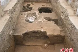 河南张公巷瓷窑址发掘新进展：出土窑具匣钵釉料图片