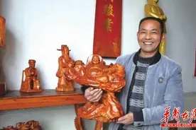 30年练就巧手 宁乡男子自学根雕手艺将“朽木”变神奇图片