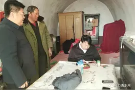 政府副县长李军深入城关镇调研脱贫攻坚工作图片