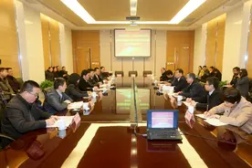 南京交院与江宁区政府共建新能源汽车研究院图片