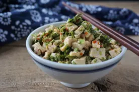 香椿拌豆腐图片