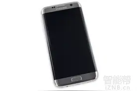 三星S7 Edge拆解：揭秘 “水冷” 真容图片