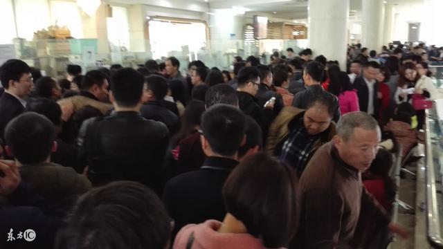 成都本科生落户指南，当天拿户口本，真的很简单