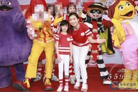 夏天长高了！细直大长腿如名模抢镜图片