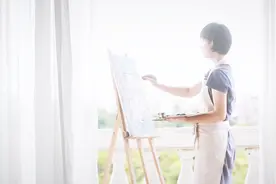 女画家妙手改造城市村居，且延绿海入窗来｜租房改造家视频封面