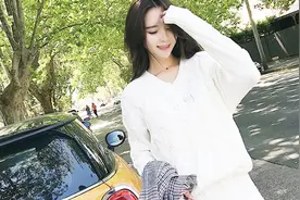 吊带毛线裙的组合，上身丰富不单调温暖又时髦！视频封面