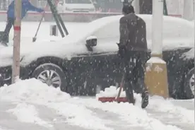气象在现场｜太原：首场降雪驾到 高速公路封闭 你的外卖到了吗视频封面