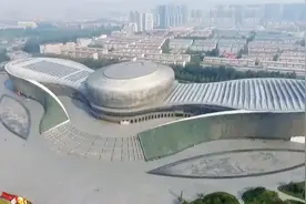 换个角度看邯郸大剧院，造型奇特，看了好几遍都没看够！视频封面