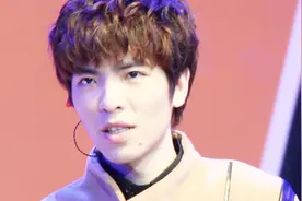 陶喆的伤感代表作《寂寞的季节》怎么演绎出孤独的氛围？