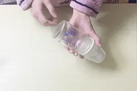 宝宝不用的旧奶瓶我再也不扔了，改造一下做成花瓶，放家里超实用